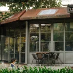 10 Rekomendasi Cafe di Bintaro yang Semi Outdoor: Nyaman dan Bikin Betah!